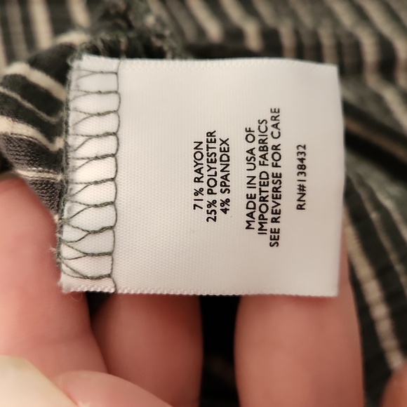 ⭕️ PRICE FIRM Modcloth Pair with Care Olive Striped Size Small Crop Top - Picture 7 of 9